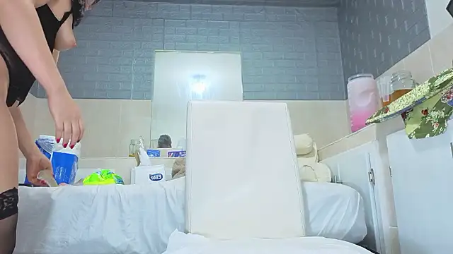 __marina__の最新ビデオに何が待っているのか？