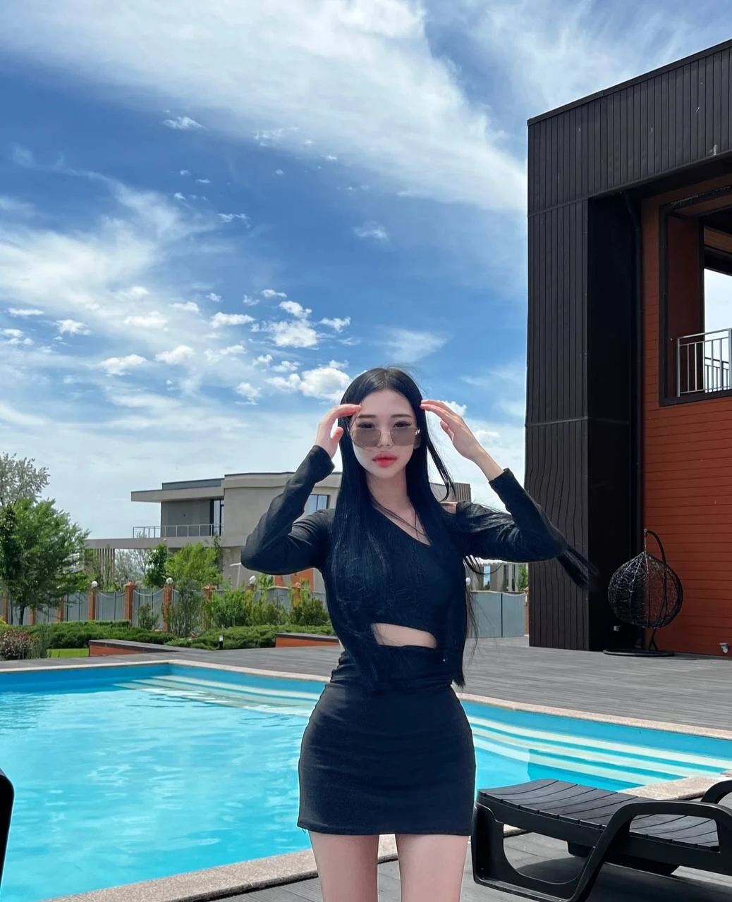 Purrfectly Delightful: The Charms of Streamer nacumi_mi